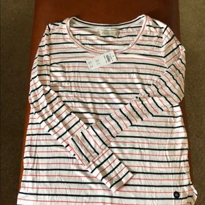 New Abercrombie & Fitch long sleeve tshirt